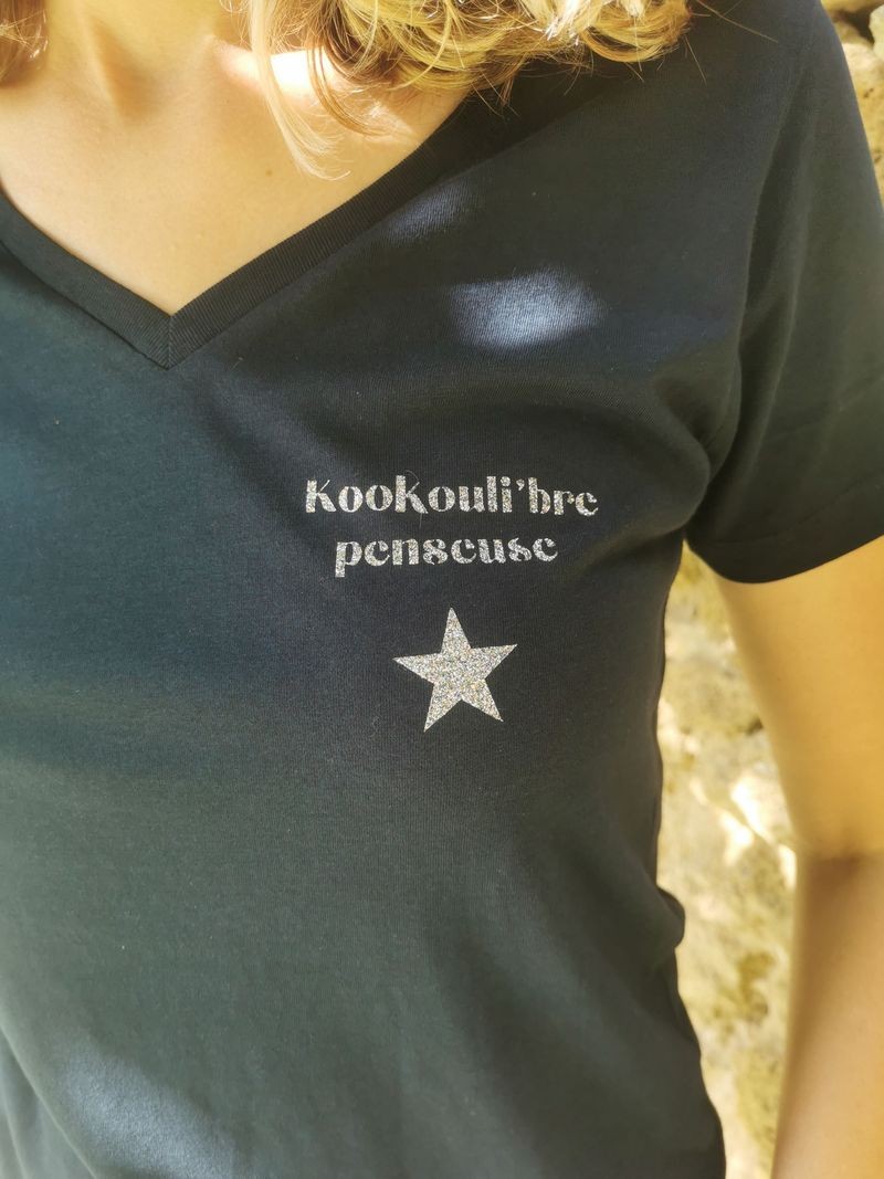T-shirt Kookouli'bre penseuse marine